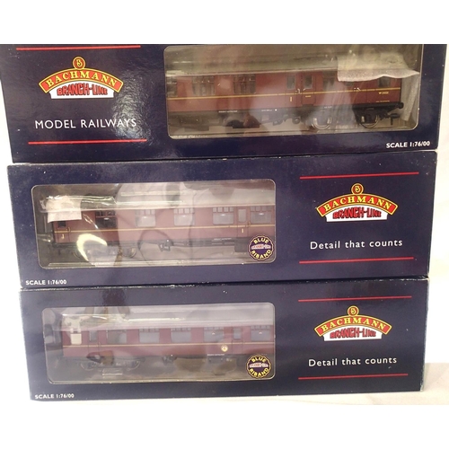 2357 - Three Bachmann MK1 BR Maroon, Corridor Coaches, 39-026C, 39-151A, 39-226B all in excellent condition... 