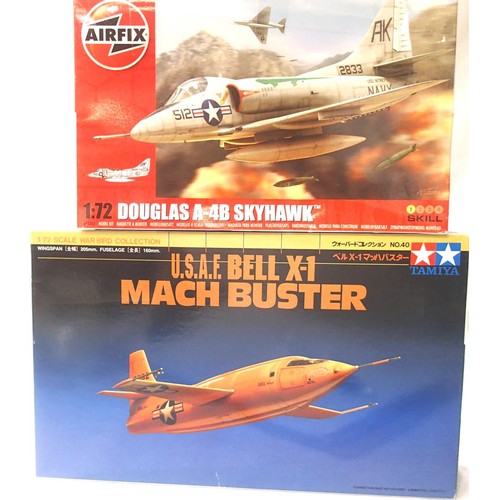 2317 - Airfix Douglas Skyhawk and Tamiya USAF Bell x1 Mach Buster, both 1:72 scale appear complete, content... 