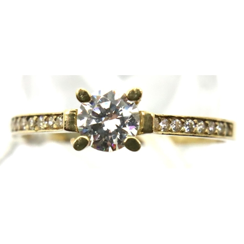 38 - 9ct gold solitaire dress ring, size P/Q, 1.3g. P&P Group 1 (£14+VAT for the first lot and £1+VAT for... 