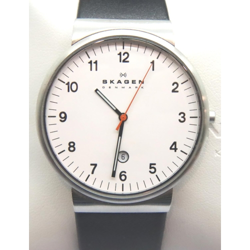 69 - Gents boxed Skagen wristwatch. P&P Group 1 (£14+VAT for the first lot and £1+VAT for subsequent lots... 