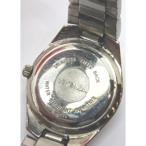 70 - Ladies boxed Sekonda wristwatch, working at lotting. P&P Group 1 (£14+VAT for the first lot and £1+V... 