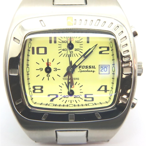 71 - Boxed Fossil gents wristwatch. P&P Group 1 (£14+VAT for the first lot and £1+VAT for subsequent lots... 