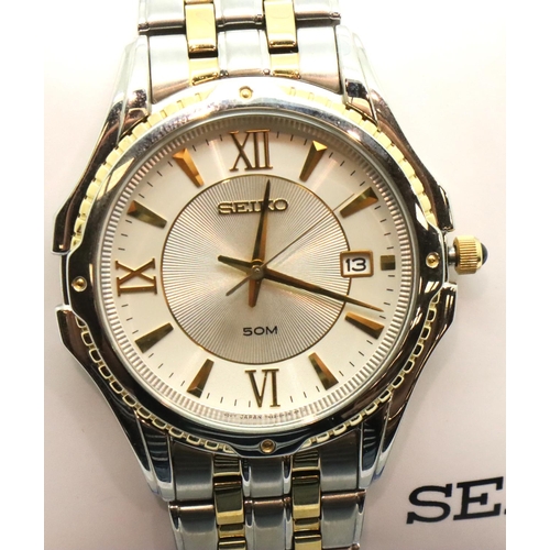 76 - Gents boxed Seiko stainless steel wristwatch, no SGEE94. P&P Group 1 (£14+VAT for the first lot and ... 