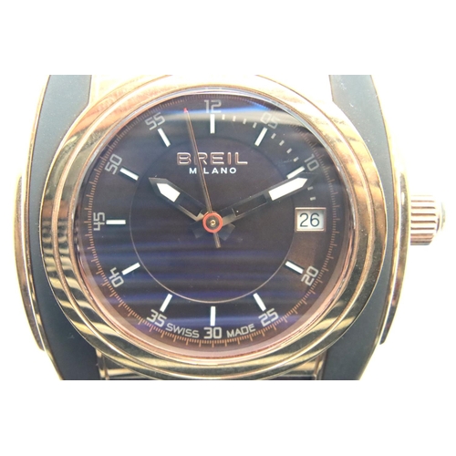 81 - Gents Breil gold tone wristwatch, requires battery. P&P Group 1 (£14+VAT for the first lot and £1+VA... 