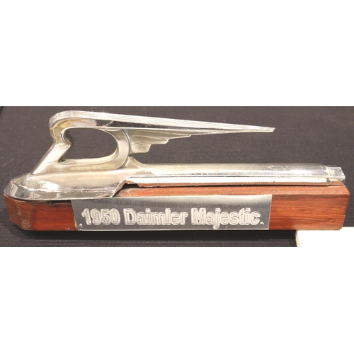149 - Car bonnet mascot; 1950s Daimler Majestic, L: 27 cm. P&P Group 3 (£25+VAT for the first lot and £5+V... 
