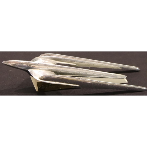 182 - Car bonnet mascot; 1949 USA Packard Clipper, L: 42 cm. P&P Group 3 (£25+VAT for the first lot and £5... 