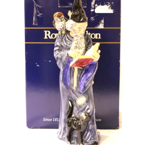 256 - Royal Doulton figurine The Wizard HN 2877, boxed. P&P Group 2 (£18+VAT for the first lot and £3+VAT ... 