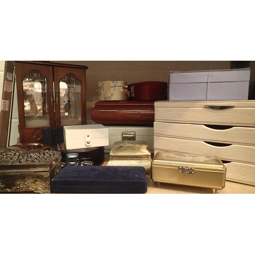 1060 - Shelf of jewellery boxes, onyx, metal etc. Not available for in-house P&P, contact Paul O'Hea at Mai... 