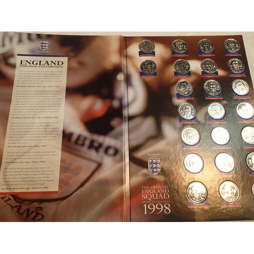 1073 - Official England squad medal collection for 1998. P&P Group 1 (£14+VAT for the first lot and £1+VAT ... 