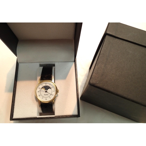 1088 - Gents Lowifrey gold plated wristwatch on a leather strap, boxed, not working. P&P Group 1 (£14+VAT f... 