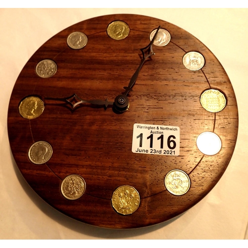 1116 - Quartz PRS Decimal coin clock. P&P Group 1 (£14+VAT for the first lot and £1+VAT for subsequent lots... 