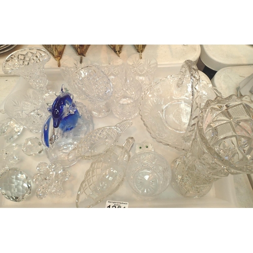 1251 - Tray of mixed glassware. Not available for in-house P&P, contact Paul O'Hea at Mailboxes on 01925 65... 