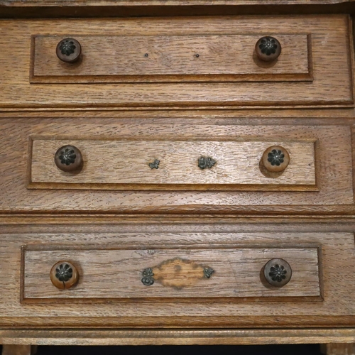 338 - A Victorian apprentice made oak chest of three drawers, 36 x 20 x 27 cm. P&P Group 3 (£25+VAT for th... 