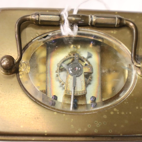 342 - French brass carriage clock with key, H: 12 cm. P&P Group 3 (£25+VAT for the first lot and £5+VAT fo... 