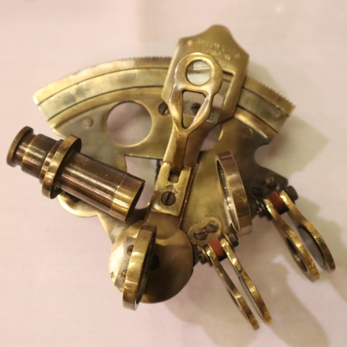 349 - Boxed brass travelling sextant. P&P Group 1 (£14+VAT for the first lot and £1+VAT for subsequent lot... 