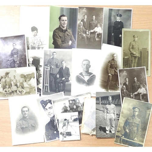 3123 - Collection of predominantly WWI military and naval personnel portrait photographs. P&P Group 1 (£14+... 