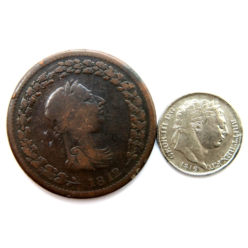 3088 - 1816 silver Sixpence of George III and an 1812 One Penny Token - Trade and Commerce. P&P Group 1 (£1... 