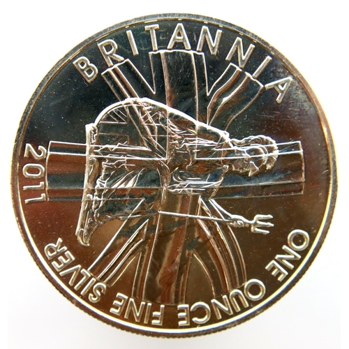 3108 - 2011 - 1 oz Bullion 2 Pound Britannia. P&P Group 1 (£14+VAT for the first lot and £1+VAT for subsequ... 