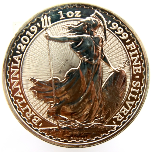 3109 - 2019 - 1 oz Bullion 2 Pound Britannia. P&P Group 1 (£14+VAT for the first lot and £1+VAT for subsequ... 