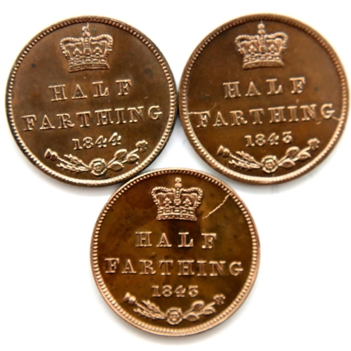 3140 - Collection of three Half Farthings of Queen Victoria. P&P Group 1 (£14+VAT for the first lot and £1+... 