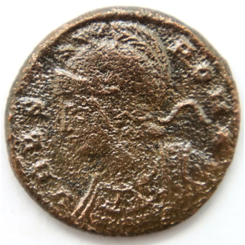 3178 - 330 AD - URBS ROMA - She Wolf with Suckling Twins - Roman AE3. P&P Group 1 (£14+VAT for the first lo... 