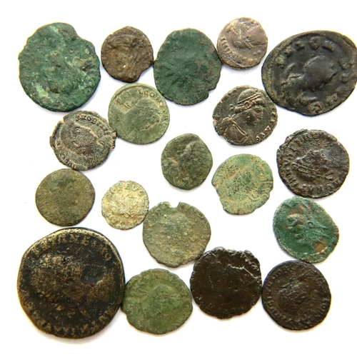 3205 - Collection of AE Bronze Roman coins 3rd-4th Century. P&P Group 1 (£14+VAT for the first lot and £1+V... 