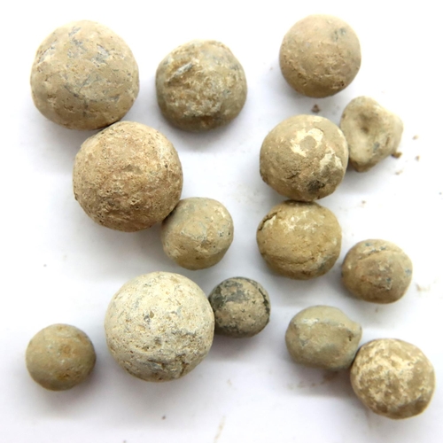 3206 - Collection of Civil War musket Balls - Knaresborough. (Some with impact damage). P&P Group 1 (£14+VA... 