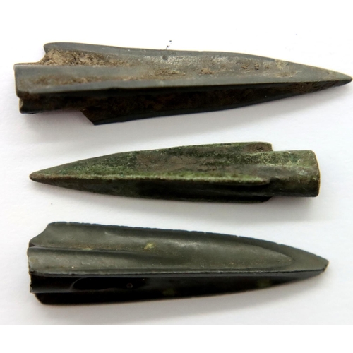 3207 - c4th Century AD - Roman Bronze Arrow Heads - Long Range Piercers. P&P Group 1 (£14+VAT for the first... 