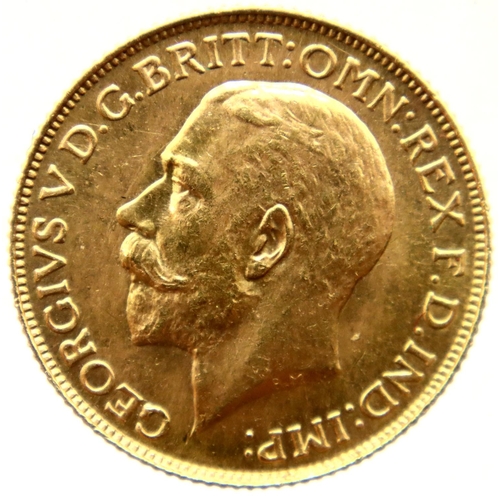 3244 - 1925 full Sovereign of George V. P&P Group 1 (£14+VAT for the first lot and £1+VAT for subsequent lo... 