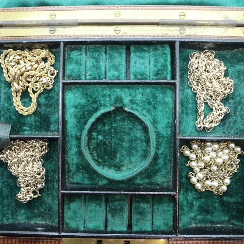 60 - Jewellery box with contents. P&P Group 2 (£18+VAT for the first lot and £3+VAT for subsequent lots)