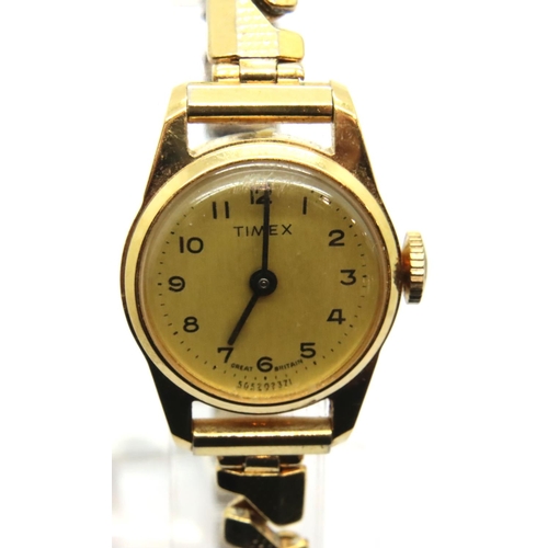 72 - Two ladies wristwatches. P&P Group 1 (£14+VAT for the first lot and £1+VAT for subsequent lots)