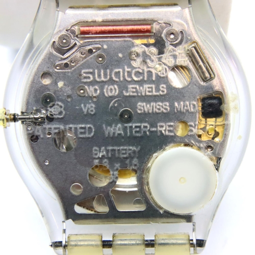 87 - Swatch; gents vintage wristwatch, working at lotting. P&P Group 1 (£14+VAT for the first lot and £1+... 