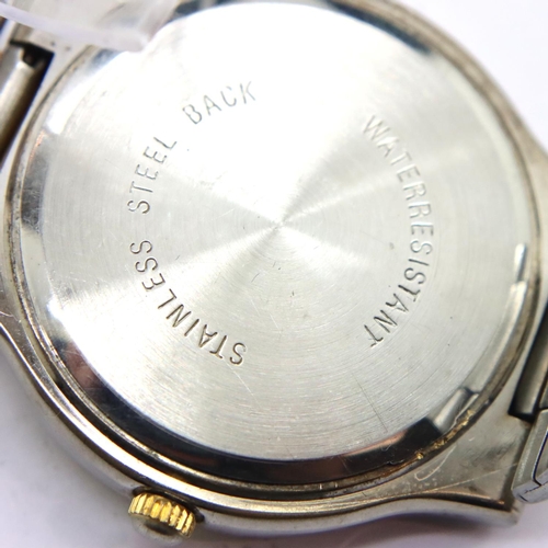 89 - Limit; gents wristwatch, working at lotting. P&P Group 1 (£14+VAT for the first lot and £1+VAT for s... 