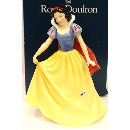 143 - Royal Doulton limited edition figurine, Snow White, 55/2000, H: 20 cm. P&P Group 2 (£18+VAT for the ... 