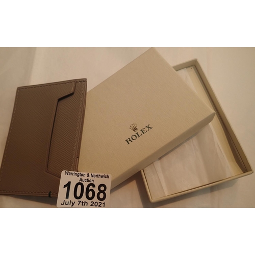 1068 - Boxed fashion credit card holder. P&P Group 1 (£14+VAT for the first lot and £1+VAT for subsequent l... 