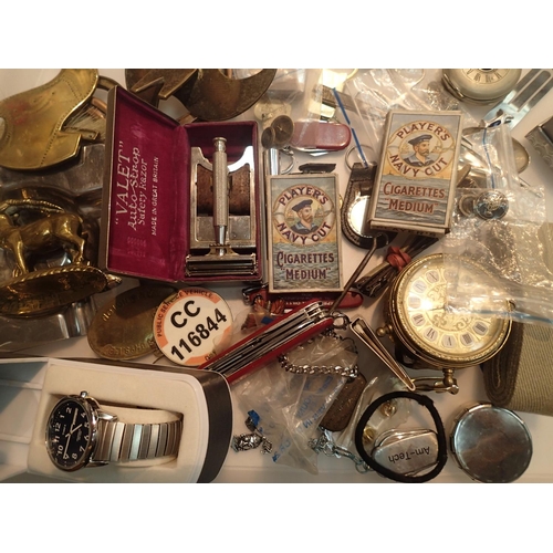 1109 - Tray of mixed collectable items. Not available for in-house P&P, contact Paul O'Hea at Mailboxes on ... 