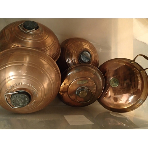 1154 - Box of copper foot warmers. Not available for in-house P&P, contact Paul O'Hea at Mailboxes on 01925... 