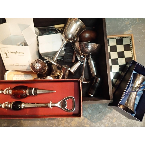 1157 - A box of mixed silverware and other boxed silver items. Not available for in-house P&P, contact Paul... 