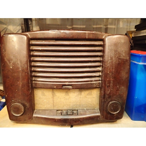 1160 - Vintage Bakelite radio. Not available for in-house P&P, contact Paul O'Hea at Mailboxes on 01925 659... 