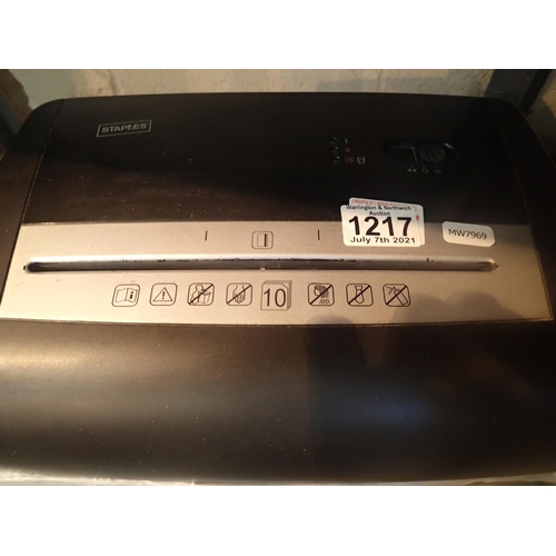 1217 - Document shredder, Staples, model SPL-LX101PG. Not available for in-house P&P, contact Paul O'Hea at... 