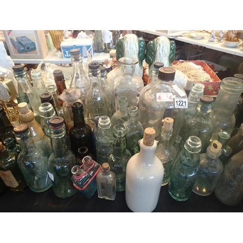 1221 - Large collection of antique glass bottles. Not available for in-house P&P, contact Paul O'Hea at Mai... 