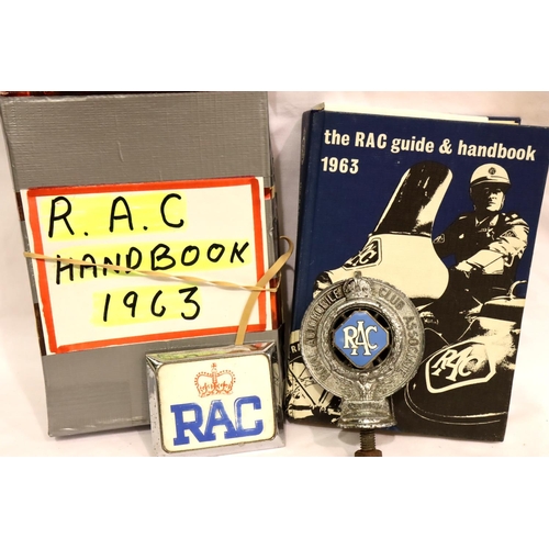 335 - RAC related items to include 1963 guidebook, handbook and badges. P&P Group 1 (£14+VAT for the first... 