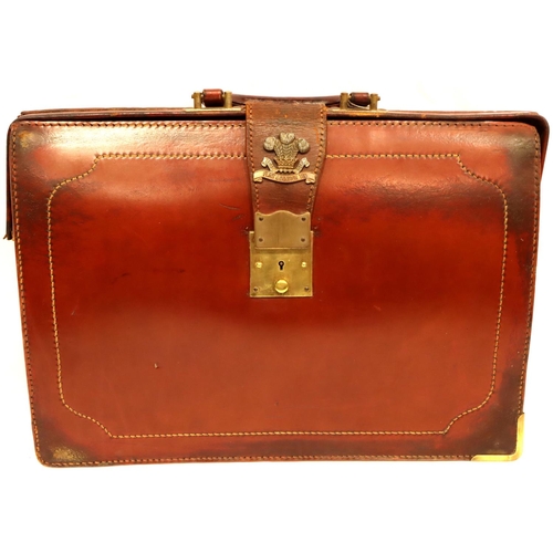 355 - WWII Period Officers Briefcase with Flint & Denbigh Yeomanry Cap Badge. P&P Group 1 (£14+VAT for the... 