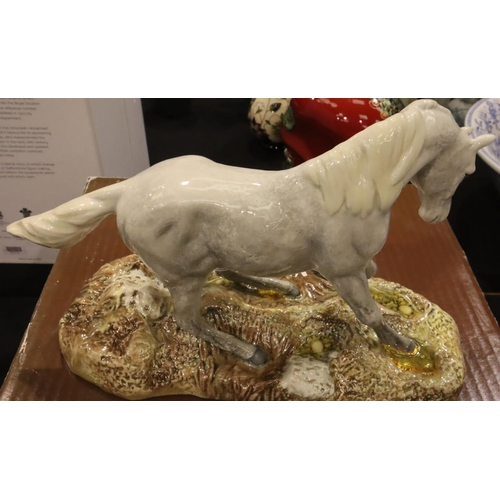 185 - Boxed Beswick Camargue Wild Horse, limited edition 542/1000, L: 28 cm. P&P Group 2 (£18+VAT for the ... 