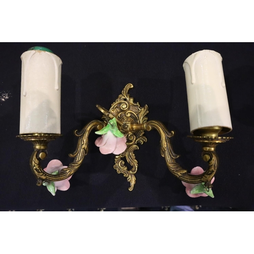 246 - A pair of mid 20th Century Italian five-branch electroliers, in porcelain and gilt metal, with four ... 