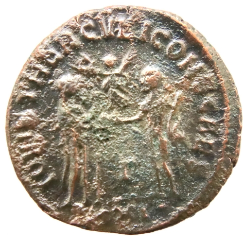 3054 - Roman Bronze Follis - Maximianus with Victories Facing. P&P Group 1 (£14+VAT for the first lot and £... 