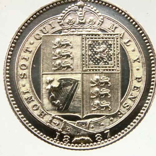 3115 - 1887 shilling of Queen Victoria. P&P Group 1 (£14+VAT for the first lot and £1+VAT for subsequent lo... 