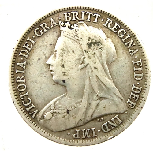 3083 - 1901 final year shilling of Queen Victoria. P&P Group 1 (£14+VAT for the first lot and £1+VAT for su... 