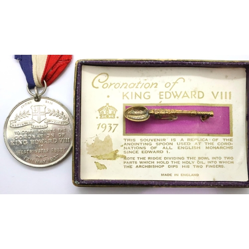 3198 - 1937 Coronation medal of Edward VIII and a boxed Anointing spoon brooch. P&P Group 1 (£14+VAT for th... 