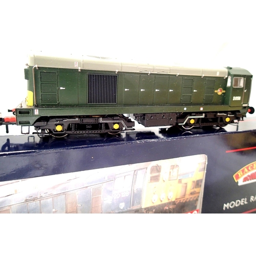 2069 - Bachmann 32-033 DS, Class 20 BR Green, D8158, sound fitted, in excellent condition, boxed fair/good.... 